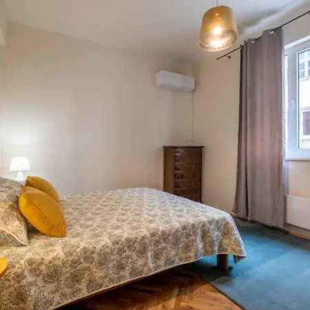 Sofia's Finest 1bd Comfy In Center Апартамент София