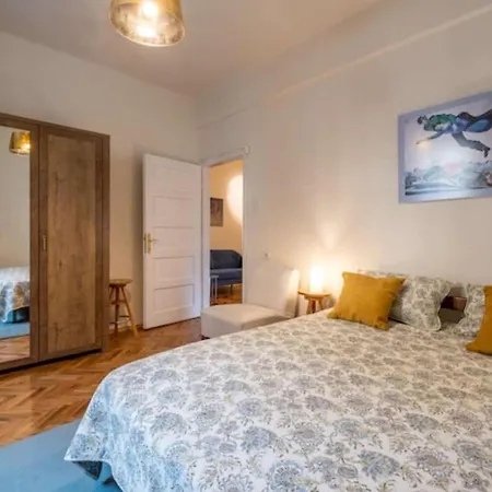 Sofia's Finest 1bd Comfy In Center Apartment *